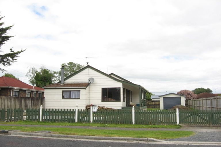 Photo of property in 1/5 Berwyn Avenue, Takanini, 2112