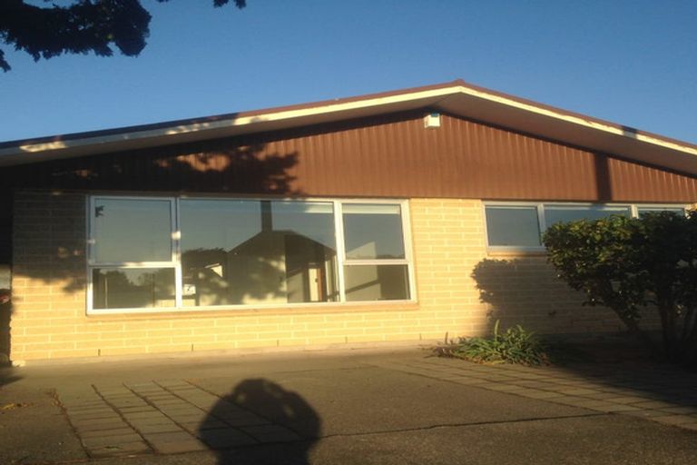 Photo of property in 1/77 Memorial Avenue, Ilam, Christchurch, 8053