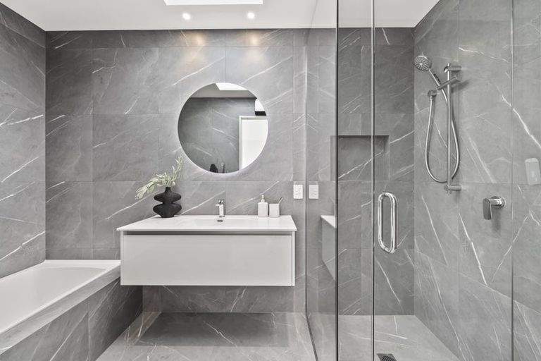 Photo of property in 1/42 Canterbury Street, Lyttelton, 8082