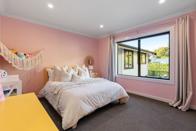 Photo of property in 147 Seatoun Heights Road, Miramar, Wellington, 6022