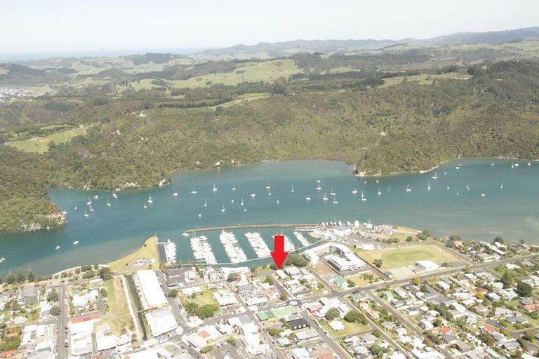 Photo of property in 8 Victoria Street, Whitianga, 3510
