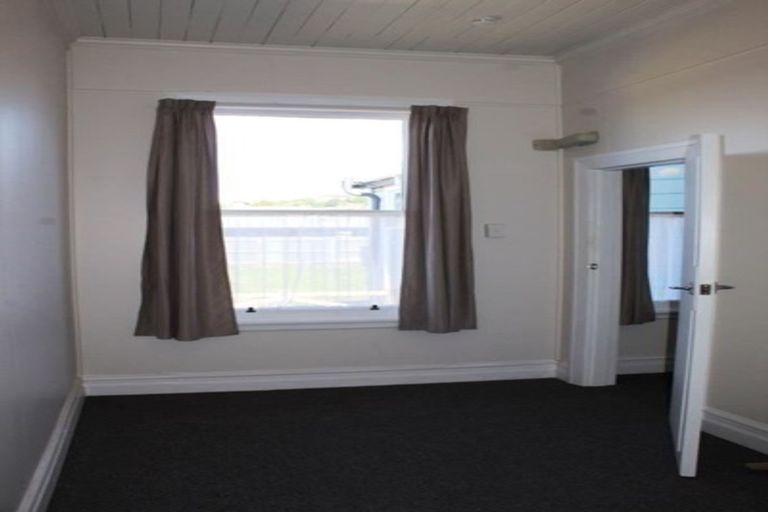 Photo of property in 19 Law Street, Caversham, Dunedin, 9012