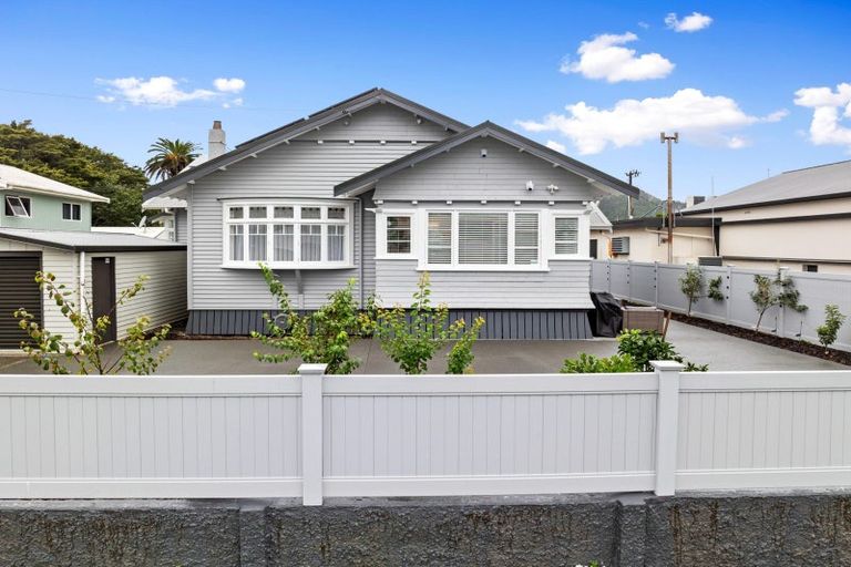 Photo of property in 16 Zealandia Street, Kensington, Whangarei, 0112