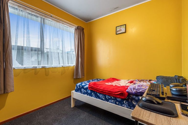Photo of property in 20 Matapouri Road, Mangere Bridge, Auckland, 2022