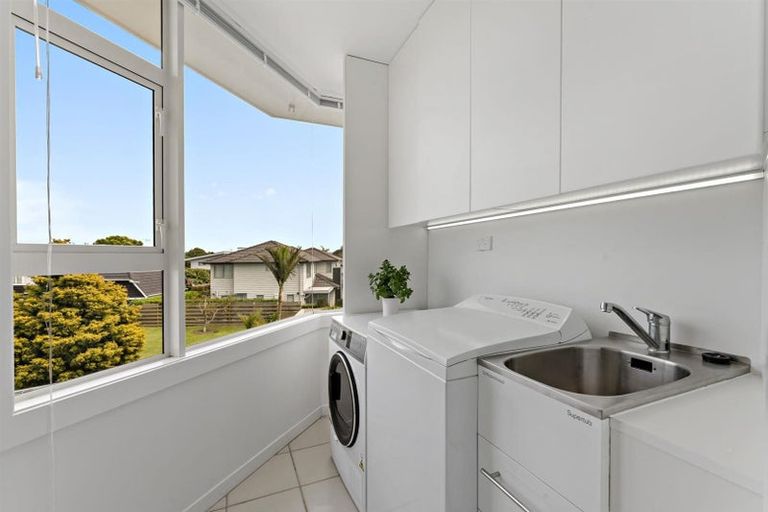 Photo of property in 1/90 Kitchener Road, Milford, Auckland, 0620