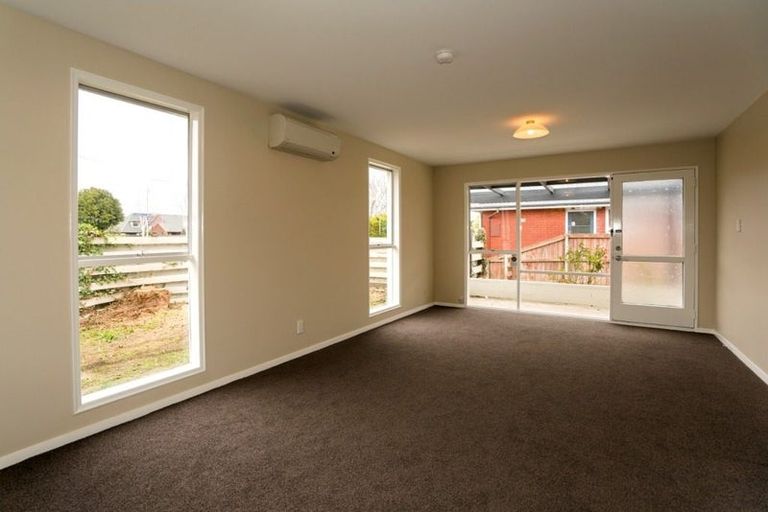 Photo of property in 59a Farquhars Road, Redwood, Christchurch, 8051