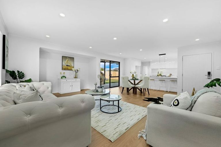 Photo of property in 16 Rata Street, Waiuku, 2123