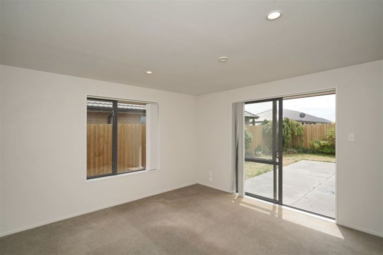 Photo of property in 5 Flaxon Place, Burwood, Christchurch, 8083