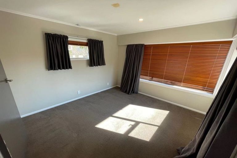 Photo of property in 8 Pegler Drive, Howick, Auckland, 2014