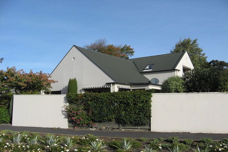 Photo of property in 9a Hamilton Avenue, Ilam, Christchurch, 8041