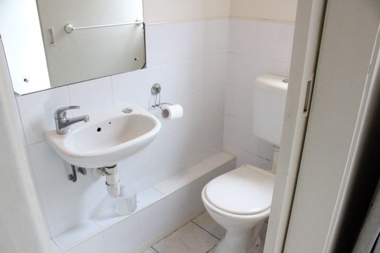 Photo of property in 1/53 Butley Drive, Farm Cove, Auckland, 2012