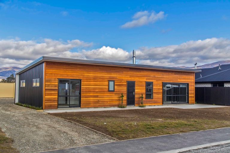 Photo of property in 5 Phoenix Place, Cromwell, 9310