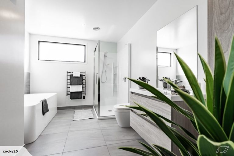 Photo of property in 40 Mount Creighton Crescent, Wanaka, 9305