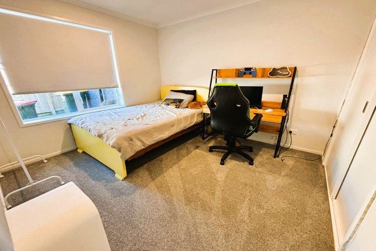 Photo of property in 19 Uatoto Road, Clarks Beach, 2122