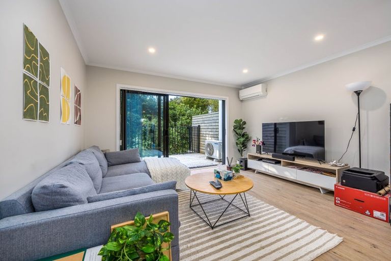 Photo of property in 2/125b Metcalfe Road, Ranui, Auckland, 0612