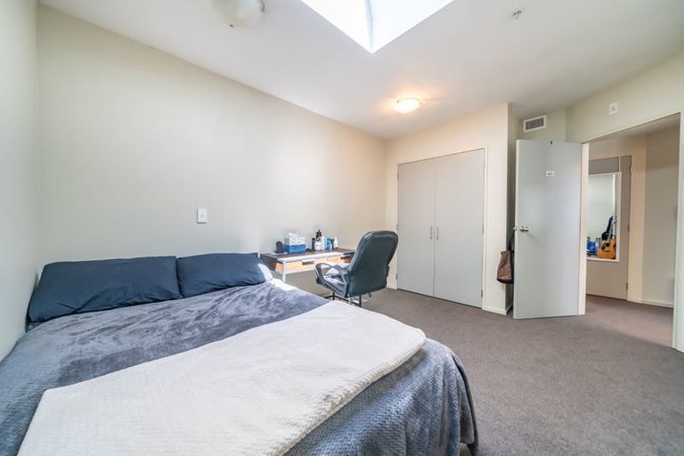 Photo of property in Dixon Towers, 10/115 Dixon Street, Te Aro, Wellington, 6011