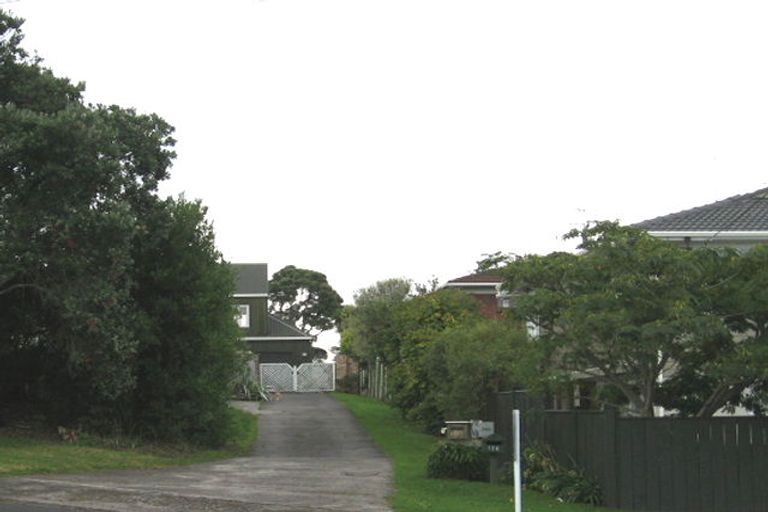 Photo of property in 186 Royal Road, Massey, Auckland, 0614