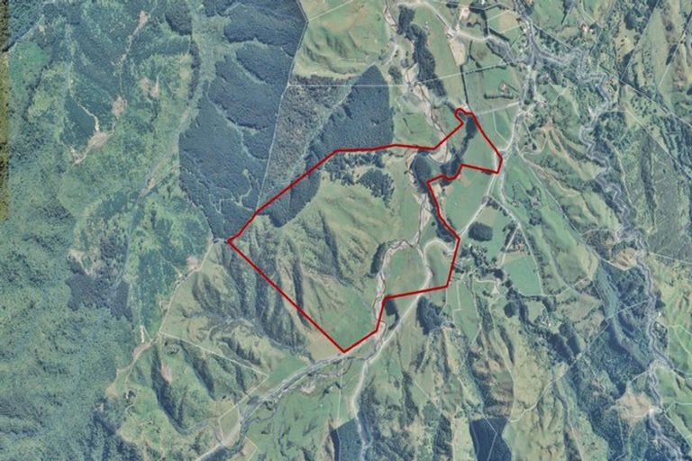 Photo of property in 156 Akatarawa Road, Reikorangi, Waikanae, 5391