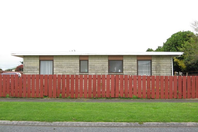 Photo of property in 79 Hume Street, Waitara, 4320