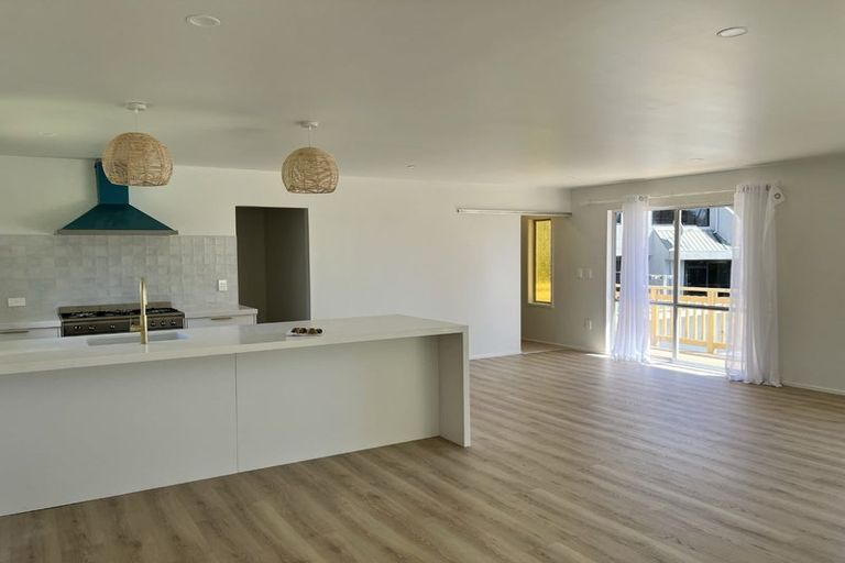 Photo of property in 6 Falla Street, Paraparaumu Beach, Paraparaumu, 5032