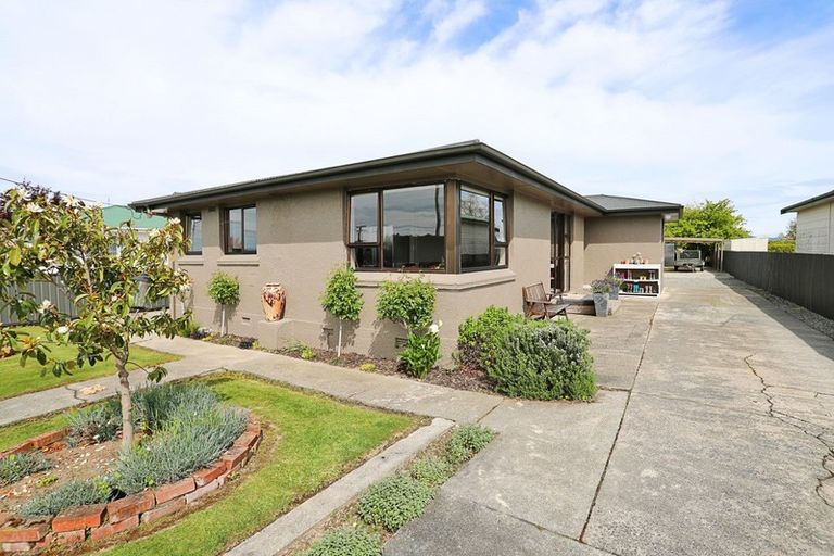 Photo of property in 8 Mackenzie Street, Winton, 9720