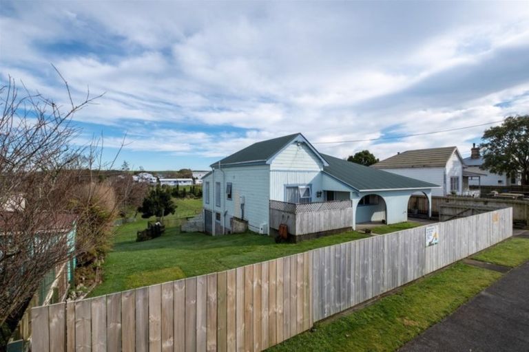 Photo of property in 9 York Street, Eltham, 4322