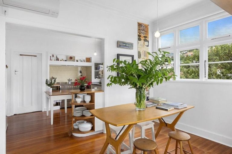 Photo of property in 19 Cliffs Road, Saint Clair, Dunedin, 9012