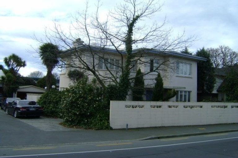 Photo of property in 196 Fendalton Road, Fendalton, Christchurch, 8052