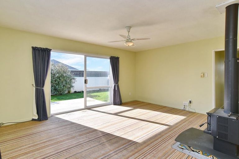 Photo of property in 49 Richill Street, Belfast, Christchurch, 8051