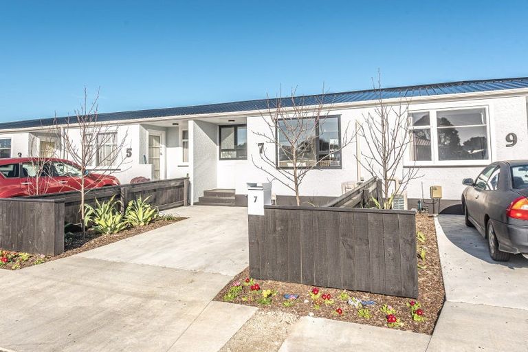 Photo of property in 1 Kupe Place, Castlecliff, Whanganui, 4501