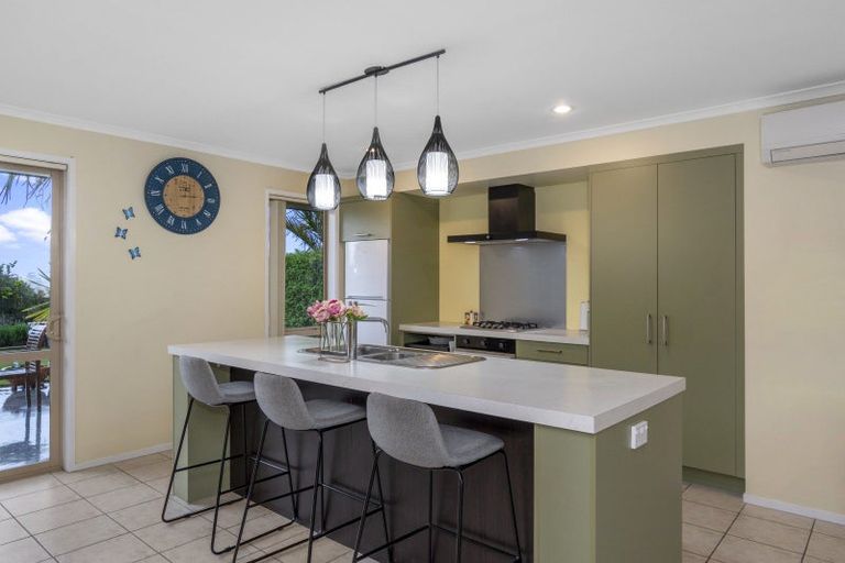 Photo of property in 10 Haden Place, Omokoroa, 3114