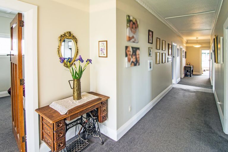 Photo of property in 24 Albert Street, Masterton, 5810