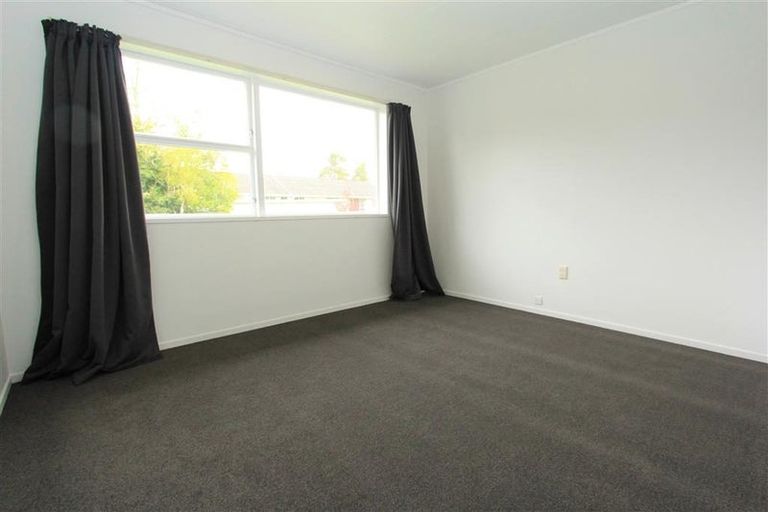 Photo of property in 16 Pickering Crescent, Chedworth, Hamilton, 3210