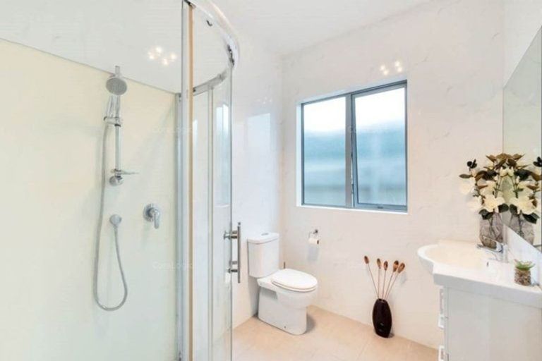 Photo of property in 17 Clendon Place, Manurewa, Auckland, 2102