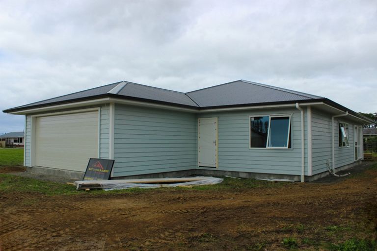 Photo of property in 3 Austin Reid Avenue, Carterton, 5713