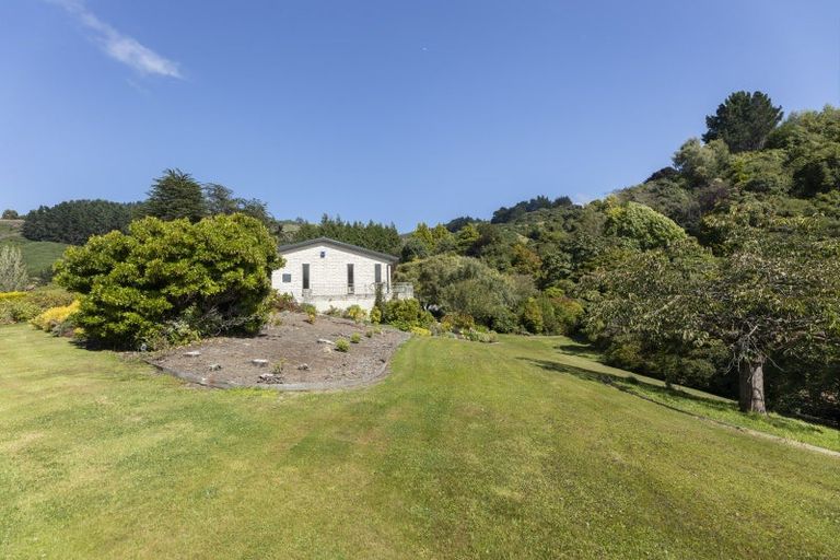 Photo of property in 33 Blanket Bay Road, Sawyers Bay, Port Chalmers, 9023