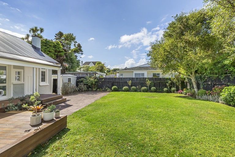 Photo of property in 7 Marsden Avenue, Karori, Wellington, 6012