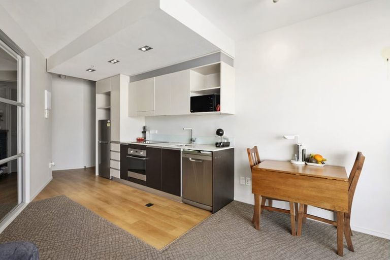 Photo of property in Masina Apartments, 201/80 Riddiford Street, Newtown, Wellington, 6021