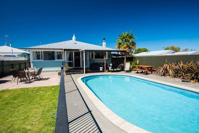 Photo of property in 25 Cook Street, Te Hapara, Gisborne, 4010