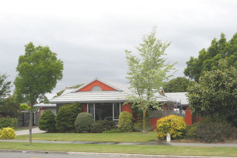 Photo of property in 34 Broadhaven Avenue, Parklands, Christchurch, 8083