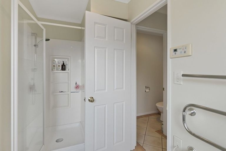 Photo of property in 8 Badminton Court, Huntington, Hamilton, 3210