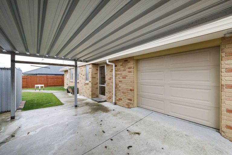 Photo of property in 50 Branigan Parade, Kelvin Grove, Palmerston North, 4414