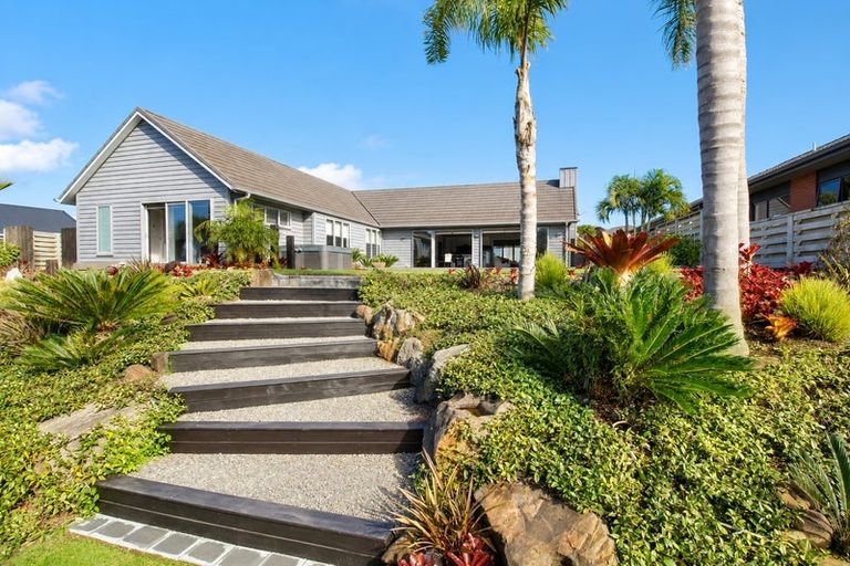 Photo of property in 4 Roseberry Place, Whitianga, 3510