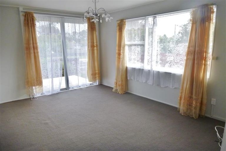 Photo of property in 52 Friedlanders Road, Manurewa, Auckland, 2102