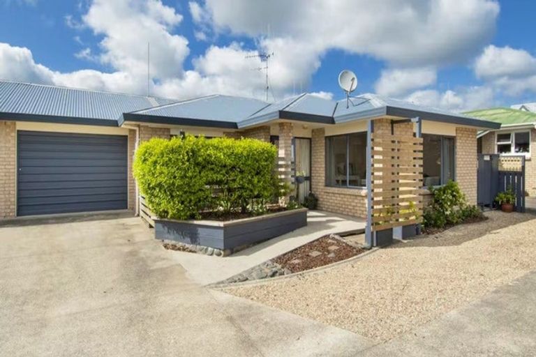 Photo of property in 1436b Cameron Road, Greerton, Tauranga, 3112