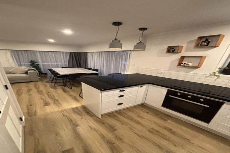 Photo of property in 3/28 Copley Street, New Lynn, Auckland, 0600
