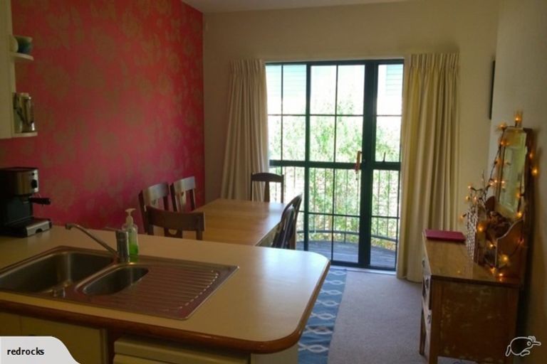 Photo of property in 16c Hobson Street, Thorndon, Wellington, 6011