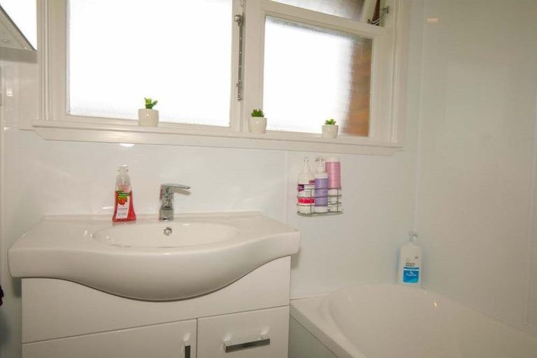 Photo of property in 24 Kauri Street, Tokoroa, 3420