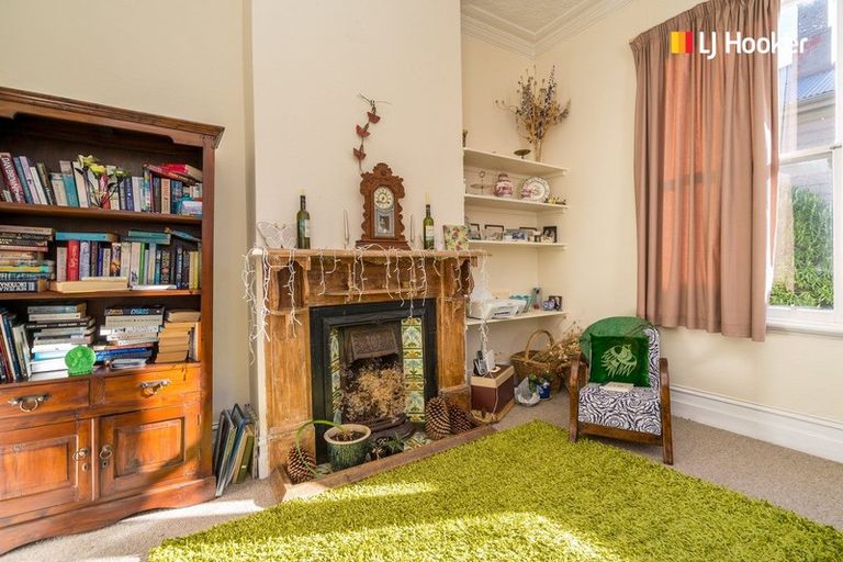 Photo of property in 23 Royal Crescent, Saint Kilda, Dunedin, 9012