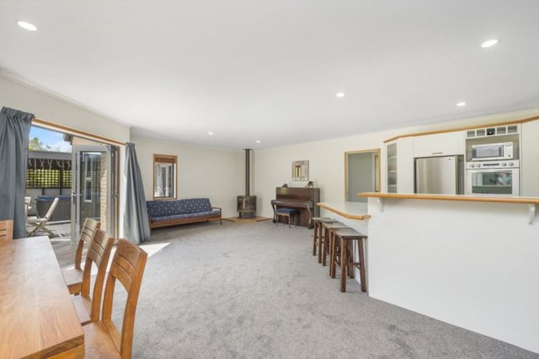 Photo of property in 19 Holford Place, Huntington, Hamilton, 3210